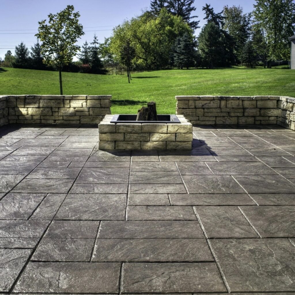 retaining walls in Hicksville