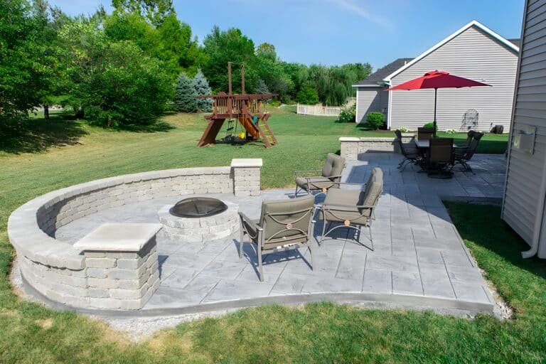 Concrete patios in Hicksville